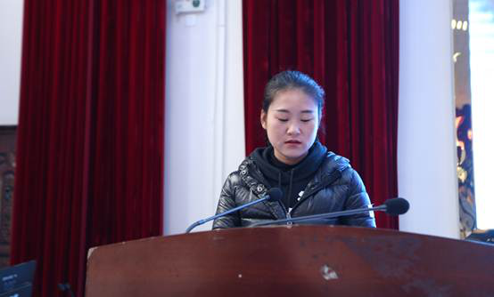 深入学习习近平法治思想，大力弘扬宪法精神 ——beat365组织开展宪法晨读活动(图2)