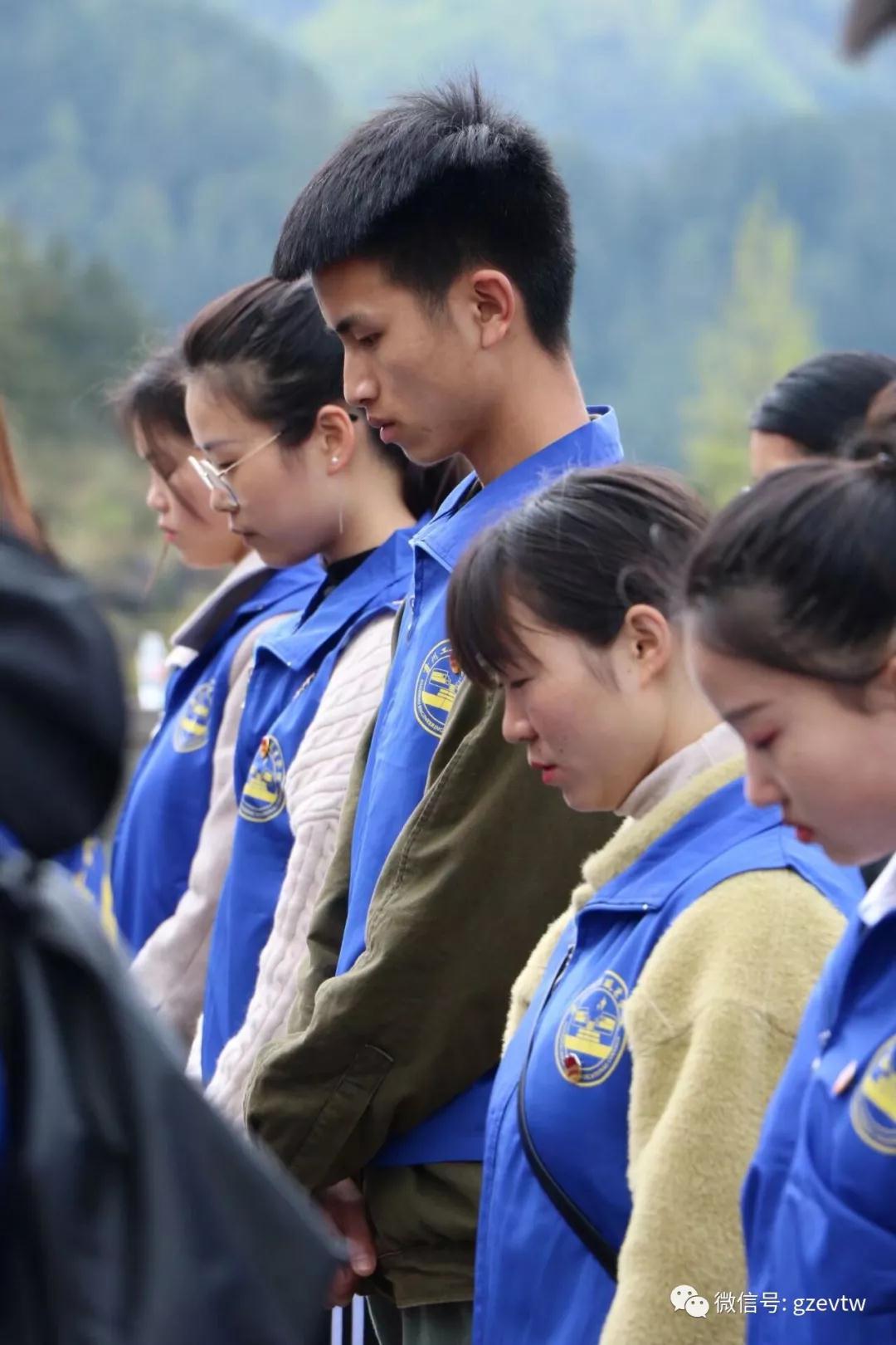 beat365中国官方网站“青春心向党·建功新时代” 清明祭英烈主题团日活动(图2)