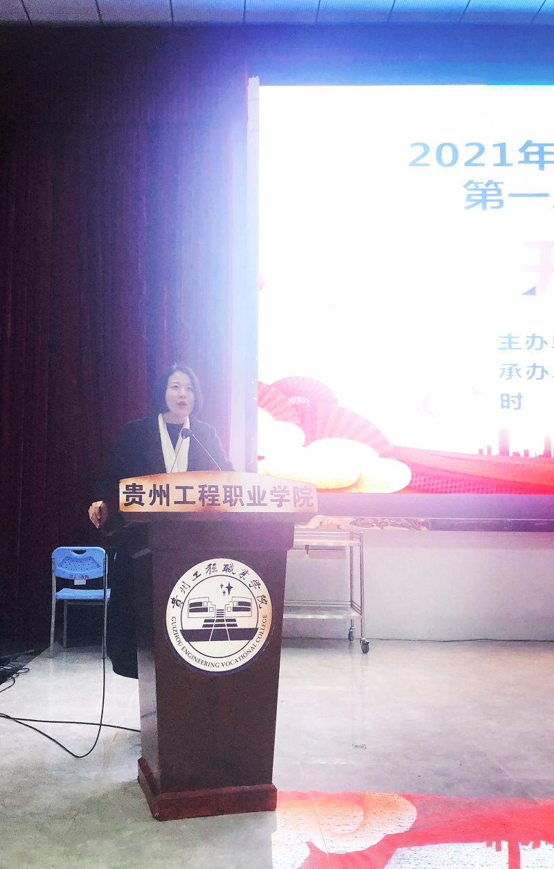 树礼仪形象  展天使风采 ——护理学院隆重举行beat365中国官方网站第一届护理礼仪大赛开幕式暨选拔赛初赛(图3)