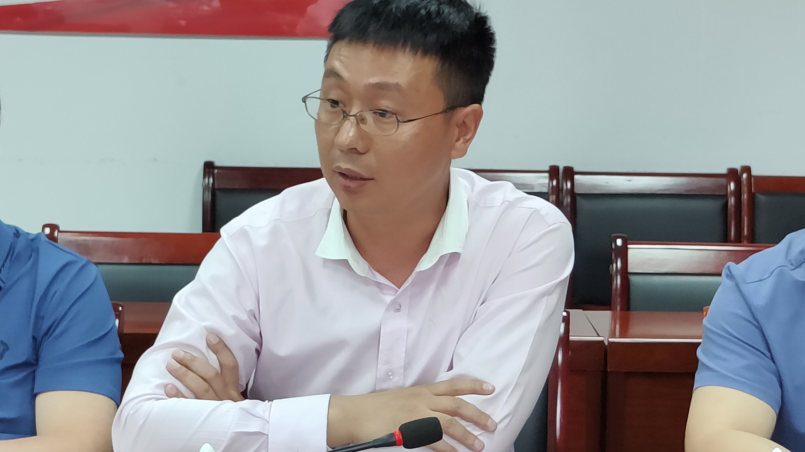 九三学社铜仁市委到beat365中国官方网站开展调研座谈会(图3)