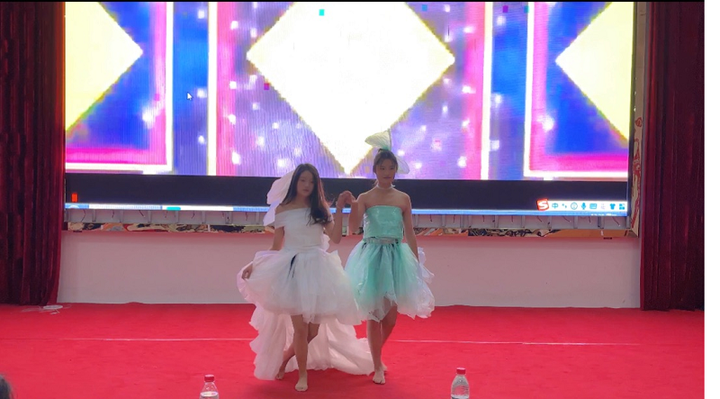 礼展内涵·仪韵风采——护理学院成功举办beat365中国官方网站第二届护理礼仪大赛决赛暨闭幕式(图11)