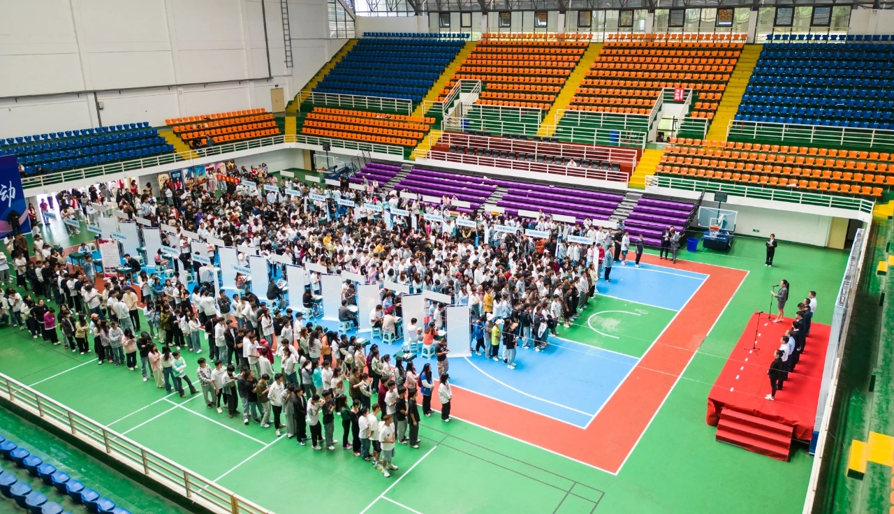 “筑人才·强省会”|beat365举办校园双选会(图1)