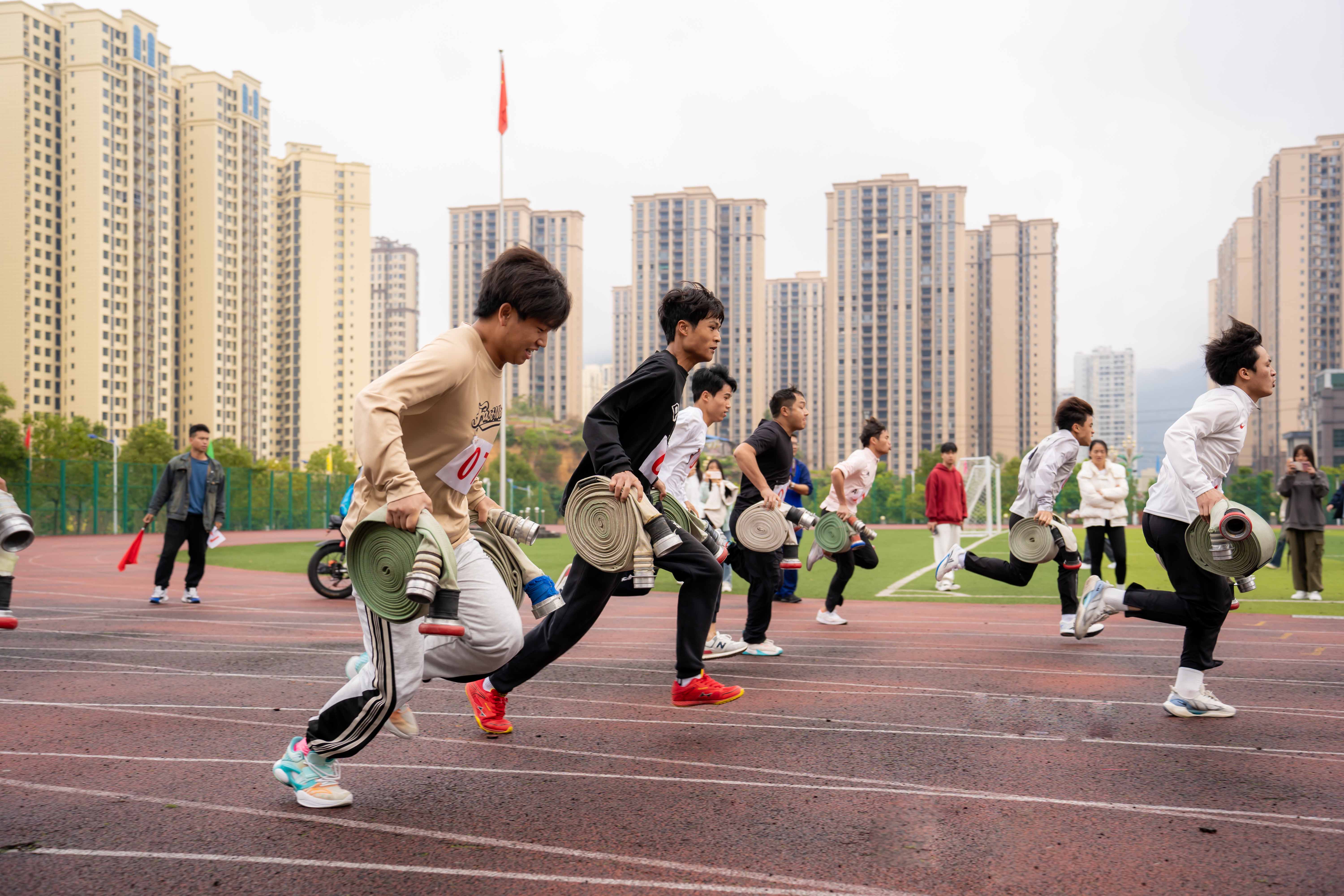 2023年德江县消防宣传月活动启动仪式暨第二届大学生消防技能运动会在beat365中国官方网站举行(图15)