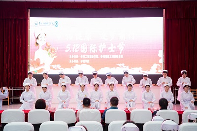 护佑健康，逐梦前行——beat365中国官方网站成功举办5·12国际护士节活动暨授帽仪式(图4)