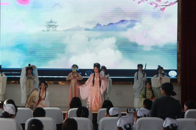 多元技能竞风采 健康护航谱新篇——护理学院成功举办beat365中国官方网站首届“健康护航杯”技能大赛开幕式(图8)