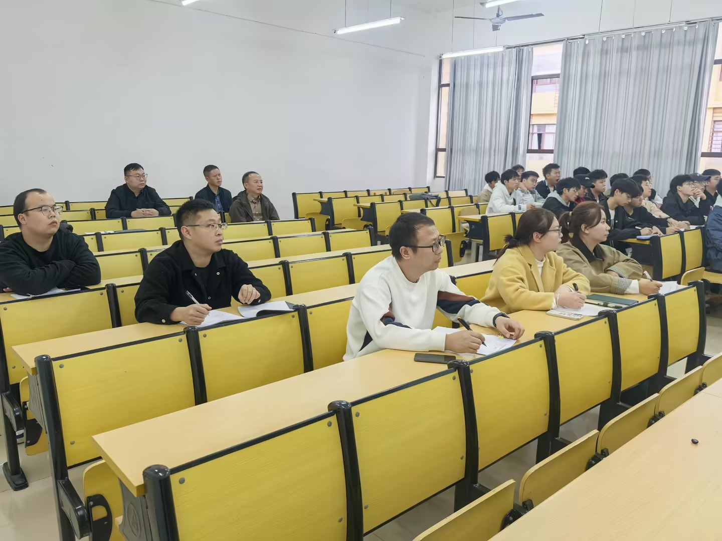 beat365中国官方网站2024-2025学年度公开示范课活动圆满结束(图5)