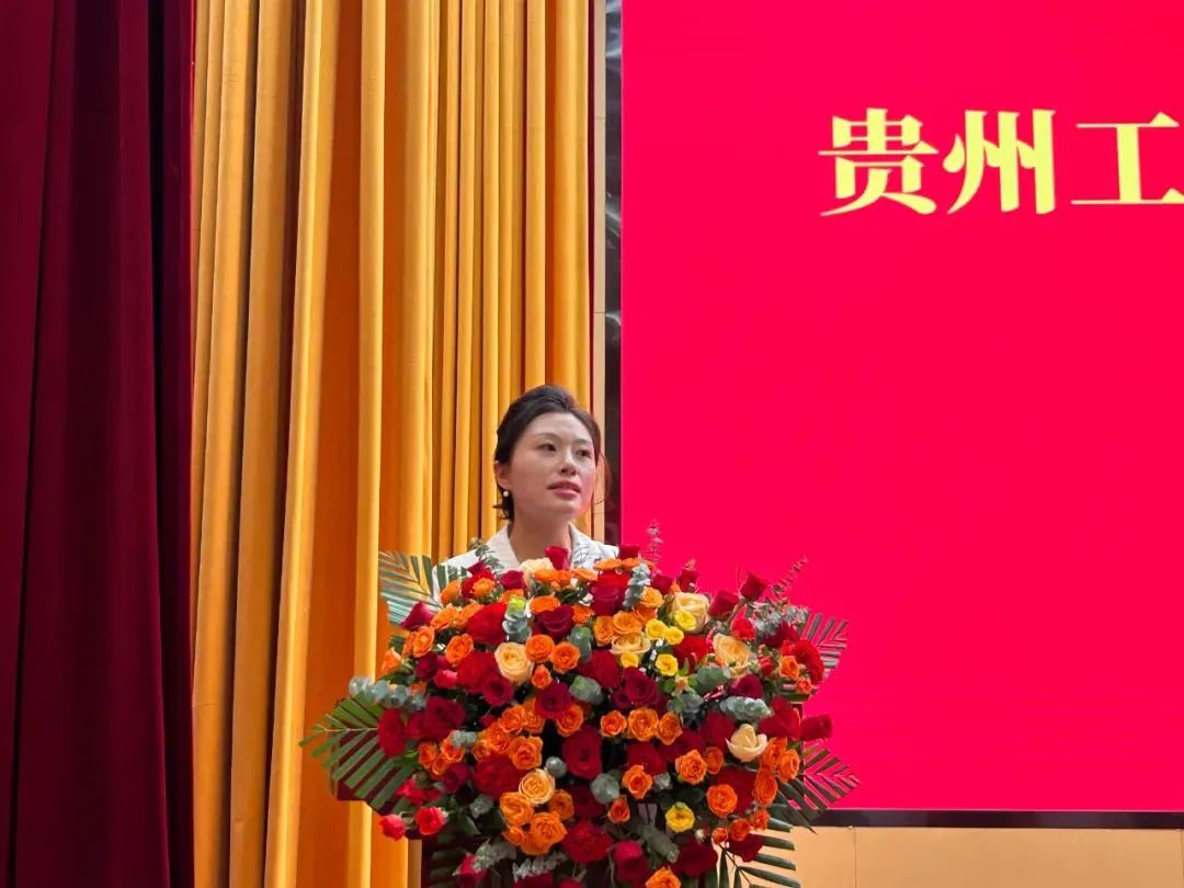 beat365中国官方网站成人高等教育2025级新生开学典礼圆满举行(图5)