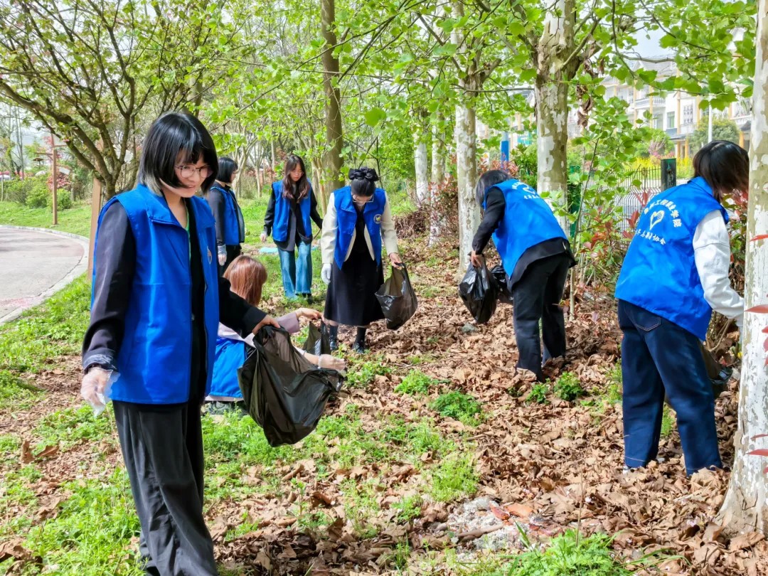 忆往昔·践初心·展担当丨beat365基础教学部党支部开展沉浸式主题党日活动(图3)