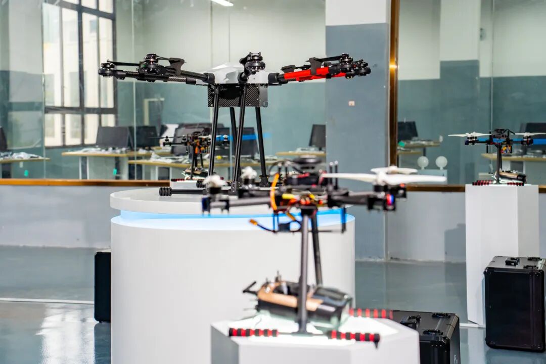 beat365无人机实训中心正式启用丨打造高水平产教融合新平台(图1)